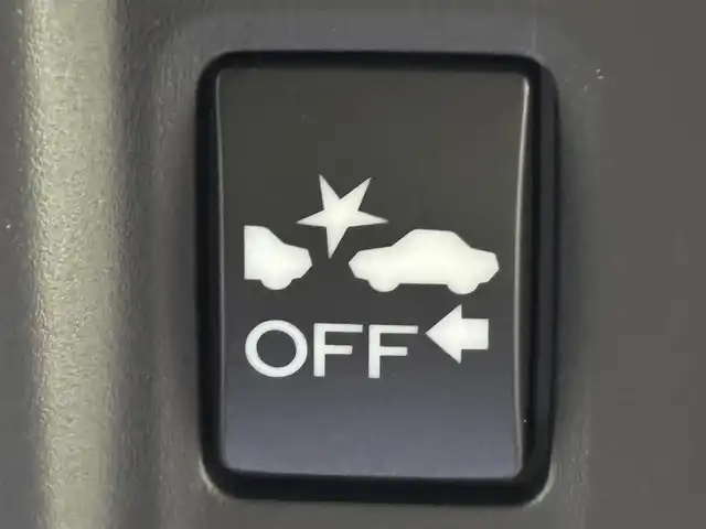 スバル フォレスター ハイブリッド アドバンス 福岡県 2020(令2)年 4.7万km クリスタルブラックシリカ アルパイン後席モニター　/純正８型ナビ/フルセグTV　/Ｆ．Ｓ．Ｒカメラ　/デジタルインナーミラー　/前方ドラレコ　/ETC　/アイサイト　/レーダークルーズコントロール　/コーナーセンサー　/衝突軽減ブレーキ　/レーンキープ　/ブラインドスポットモニター　/パドルシフト/ハーフレザーシート　/シートメモリー付きパワーシート　/シートヒーター　/ステアリングヒーター　/パワーバックドア　/純正１８インチアルミホイール　/ＬＥＤヘッドライト