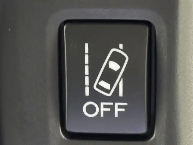 スバル フォレスター ハイブリッド アドバンス 福岡県 2020(令2)年 4.7万km クリスタルブラックシリカ アルパイン後席モニター　/純正８型ナビ/フルセグTV　/Ｆ．Ｓ．Ｒカメラ　/デジタルインナーミラー　/前方ドラレコ　/ETC　/アイサイト　/レーダークルーズコントロール　/コーナーセンサー　/衝突軽減ブレーキ　/レーンキープ　/ブラインドスポットモニター　/パドルシフト/ハーフレザーシート　/シートメモリー付きパワーシート　/シートヒーター　/ステアリングヒーター　/パワーバックドア　/純正１８インチアルミホイール　/ＬＥＤヘッドライト