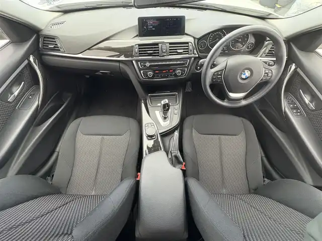 ＢＭＷ ３２０ｄ ラグジュアリー 滋賀県 2015(平27)年 5.1万km パール 純正8.8インチナビ　Bluetooth/AUX/DVD/CD/ビルトインETC/ドライブレコーダー/バックカメラ/追従クルーズコントロール/パワーシート/メモリーシート/ステアリングスイッチ/MTモード付AT/リアソナー/電動格納ミラー/HIDヘッドライト/プッシュスタート/スマートキー