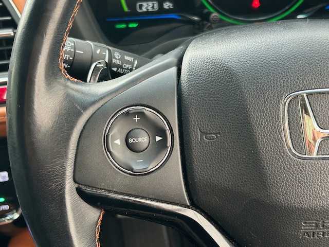 ホンダ ヴェゼル ハイブリッド Z 東京都 2015(平27)年 3.2万km ホワイトオーキッドパール ワンオーナー/純正メモリナビ/AM/FM/CD/DVD/BT/フルセグ/ 『VXM-155VFi』/バックカメラ/シティブレーキアクティブシステム/クルーズコントロール/パドルシフト/DN席シートヒーター/LEDヘッドライト/ドライブレコーダー/ETC/トノカバー/純正フロアマット/スペアキー×1/保証書/取扱説明書