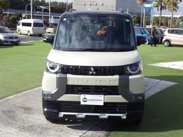 三菱 デリカミニ T プレミアム 静岡県 2024(令6)年 0.1万km未満 ベージュⅡ e-Assist/・衝突被害軽減ブレーキシステム（FCM）/・車線逸脱警報システム（LDW）/・レーダークルーズコントロールシステム（ACC）/・誤発進抑制機能（前進＆後退時）（UMS）/マイパイロット/レーダークルーズコントロール/ハンズフリー両側パワースライドドア/社外メモリーナビ/ワンセグTV/【CD再生可】/マルチアラウンドモニター/前席シートヒーター/LEDヘッドライト/ウインカーミラー/ステアリングヒーター/ステアリングスイッチ/コーナーセンサー/純正15インチアルミホイル/サイド/カーテンエアバッグ/キーレスオペレーションキー