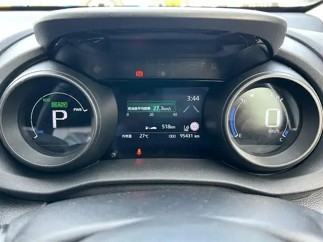 トヨタ ヤリスクロス ハイブリッド G 岩手県 2021(令3)年 9.6万km シルバーメタリック 4WD /トヨタセーフティセンス/　・プリクラッシュセーフティ/　・レーンディパーチャーアラート/　・オートマチックハイビーム/　・レーダークルーズコントロール/純正メモリナビ/　　BT/USB/Miracast/フルセグTV/LEDオートライト/フォグランプ/社外16インチアルミホイール/クリアランスソナー/スマートキー/ビルトインETC