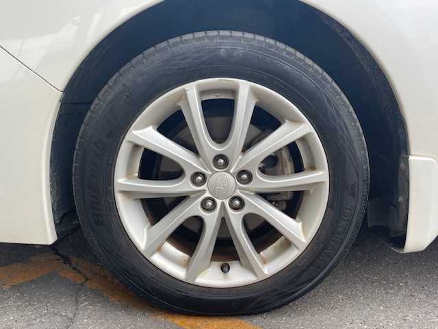 スバル インプレッサ スポーツ 2．0i アイサイト 道東・釧路十勝 2013(平25)年 6.7万km サテンホワイトパール 4WD/純正メモリーナビ/アイサイト/衝突軽減ブレーキ/レーンキープアシスト/レーダークルーズコントロール/HIDヘッドライト/フォグライト/アイドリングストップ/横滑り防止装置/スマートキー/エンジンプッシュスタート/スペアキー/取扱説明書/保証書