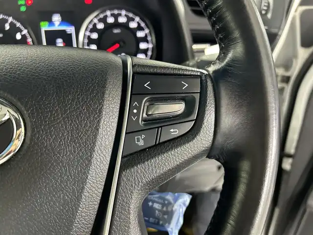 トヨタ ヴェルファイア Z Aエディション ゴールデンアイズ 佐賀県 2016(平28)年 5.2万km ホワイトパールクリスタルシャイン ツインムーンルーフ/ALPINE11インチBIGXナビ/ALPINEフリップダウンモニター/バックカメラ/両側パワースライドドア/クルーズコントロール/コーナーセンサー/ハーフレザーシート/オットマン/電動パーキングブレーキ/オートブレーキホールド/ウッドコンビステアリング/ステアリングスイッチ/プッシュスタート/スマートキー/LEDヘッドライト/フォグライト/純正アルミホイール