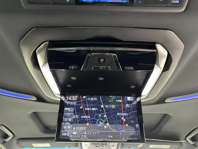 トヨタ ヴェルファイア Z Aエディション ゴールデンアイズ 佐賀県 2016(平28)年 5.2万km ホワイトパールクリスタルシャイン ツインムーンルーフ/ALPINE11インチBIGXナビ/ALPINEフリップダウンモニター/バックカメラ/両側パワースライドドア/クルーズコントロール/コーナーセンサー/ハーフレザーシート/オットマン/電動パーキングブレーキ/オートブレーキホールド/ウッドコンビステアリング/ステアリングスイッチ/プッシュスタート/スマートキー/LEDヘッドライト/フォグライト/純正アルミホイール