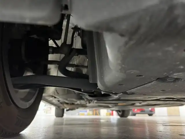 ホンダ フリード＋ クロスター ホンダセンシング 三重県 2020(令2)年 4.3万km プラチナホワイトパール ガソリン/FF/インパネCVT/純正 7インチナビ VXM-204VFi/（CD/DVD/AM/FM/TV/iPod/SD/MusicRack/USB/Bluetooth/AUX）/バックカメラ/両側パワースライドドア/ドライブレコーダー 前後/ビルトイン ETC/クロスター専用内外装/Honda SENSING/・衝突軽減ブレーキ［CMBS］/・車線維持支援システム［LKAS］/・アダプティブクルーズコントロール［ACC］/・路外逸脱抑制機能/・先行車発進お知らせ機能/・標識認識機能/装備/・専用ハーフレザーシート/・オートエアコン/・オートライト/・LED ヘッドライト＆フロントフォグライト/・ステアリングスイッチ/・プッシュスタート/・純正15inAW/・スマートキーx2/など