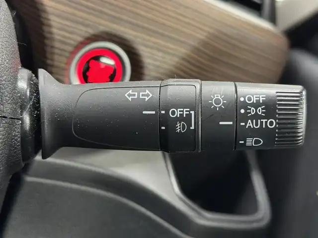 ホンダ フリード＋ クロスター ホンダセンシング 三重県 2020(令2)年 4.3万km プラチナホワイトパール ガソリン/FF/インパネCVT/純正 7インチナビ VXM-204VFi/（CD/DVD/AM/FM/TV/iPod/SD/MusicRack/USB/Bluetooth/AUX）/バックカメラ/両側パワースライドドア/ドライブレコーダー 前後/ビルトイン ETC/クロスター専用内外装/Honda SENSING/・衝突軽減ブレーキ［CMBS］/・車線維持支援システム［LKAS］/・アダプティブクルーズコントロール［ACC］/・路外逸脱抑制機能/・先行車発進お知らせ機能/・標識認識機能/装備/・専用ハーフレザーシート/・オートエアコン/・オートライト/・LED ヘッドライト＆フロントフォグライト/・ステアリングスイッチ/・プッシュスタート/・純正15inAW/・スマートキーx2/など