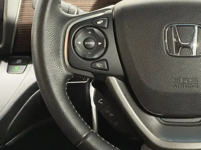 ホンダ フリード＋ クロスター ホンダセンシング 三重県 2020(令2)年 4.3万km プラチナホワイトパール ガソリン/FF/インパネCVT/純正 7インチナビ VXM-204VFi/（CD/DVD/AM/FM/TV/iPod/SD/MusicRack/USB/Bluetooth/AUX）/バックカメラ/両側パワースライドドア/ドライブレコーダー 前後/ビルトイン ETC/クロスター専用内外装/Honda SENSING/・衝突軽減ブレーキ［CMBS］/・車線維持支援システム［LKAS］/・アダプティブクルーズコントロール［ACC］/・路外逸脱抑制機能/・先行車発進お知らせ機能/・標識認識機能/装備/・専用ハーフレザーシート/・オートエアコン/・オートライト/・LED ヘッドライト＆フロントフォグライト/・ステアリングスイッチ/・プッシュスタート/・純正15inAW/・スマートキーx2/など