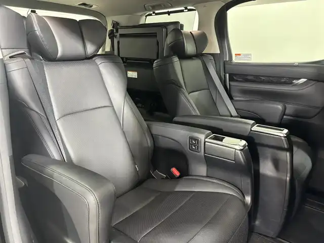 トヨタ アルファード S Cパッケージ 大阪府 2019(令1)年 2.3万km ブラック サンルーフ　三眼ＬＥＤ　フリップダウンモニター　純正１０ｉｎｃナビ（フルセグ／ＤＶＤ／ＣＤ／Ｂｌｕｅｔｏｏｔｈ）　衝突軽減ブレーキ　レーダークルーズＣ　メモリシート　パワーシート　ベンチレーション