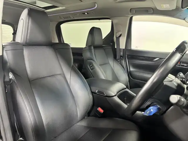 トヨタ アルファード S Cパッケージ 大阪府 2019(令1)年 2.3万km ブラック サンルーフ　三眼ＬＥＤ　フリップダウンモニター　純正１０ｉｎｃナビ（フルセグ／ＤＶＤ／ＣＤ／Ｂｌｕｅｔｏｏｔｈ）　衝突軽減ブレーキ　レーダークルーズＣ　メモリシート　パワーシート　ベンチレーション