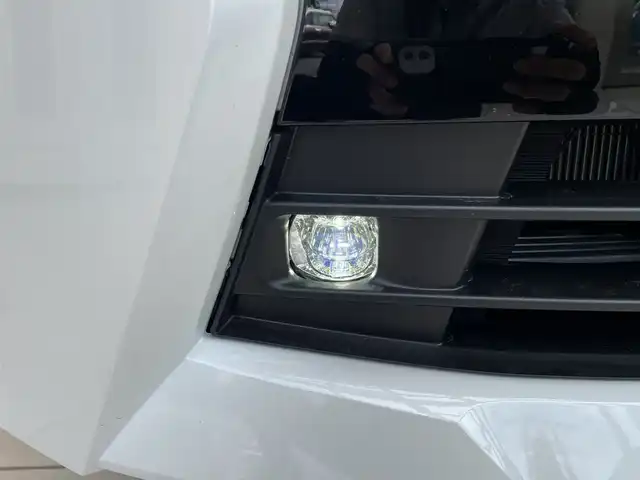 日産 セレナ e－パワー ハイウェイスター V 埼玉県 2025(令7)年 0.1千km プリズムホワイト エマージェンシーブレーキ /純正フリップダウンモニター /純正メモリナビ /　　BT/フルセグ/HDMI/Apple CarPlay /アラウンドビューモニター /両側パワースライドドア /LEDオートライト /純正16インチAW /ワイヤレス充電/インテリミラー/ステアリングスイッチ /純正ETC2.0
