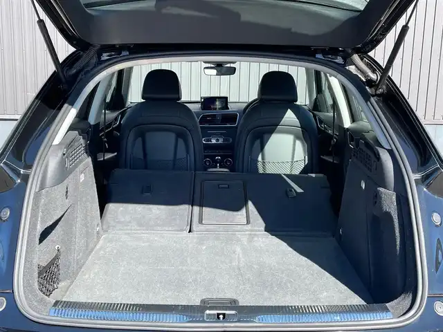 アウディ Ｑ３ 2．0 TFSI クワトロ 180PS 青森県 2017(平29)年 4万km ミトスブラックメタリック 4WD/ターボ/黒レザーシート/前席パワーシート/前席シートヒーター/純正HDDナビ/(フルセグTV/DVD/Bt/Bluetooth/SD)/バックカメラ/前後バンパーソナー/シルバールーフレール/前後バンパーソナー/革巻きステア・ノブ/パドルシフト/オーディオ/ステアスイッチ/LEDオートライト/ウェザーライト/ヘットライトウオッシャー/ウインカーミラー/ヒルクライムアシスト/リア5面スモークフィルム/プッシュスタートシステム/電動パーキングブレーキ/W/サイド/カーテンエアバッグ/ABS/スマートキーX2/取扱説明書/保証書