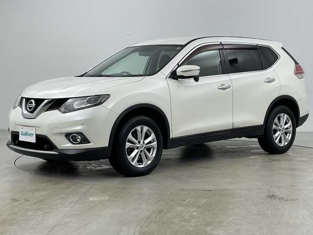 日産 エクストレイル 20X エマージェンシーブレーキ 道央・札幌 2014(平26)年 4.9万km ブリリアントホワイトパール ・社外メモリナビ/　CD/DVD/BT/・フルセグTV/・バックカメラ/・ETC/・前後ドライブレコーダー/・後席ディスプレイ/・社外ドライブレコーダー/・前席シートヒーター/・ETC/・オートライト/・LEDヘッドライト/・アイドリングストップ/・電動格納ミラー/・ミラーヒーター/・横滑り防止機能/・アイドリングストップ/・プッシュスタート/・スマートキー/・スペアキー/・純正フロアマット/・純正ドアバイザー/・新車保証書/・取扱説明書