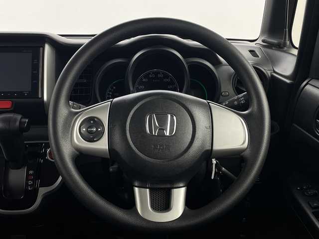 ホンダ Ｎ ＢＯＸ G Lパッケージ 新潟県 2014(平26)年 14.6万km スマートブラック 4WD/純正ナビ/　　フルセグ/CD/DVD/BT/バックカメラ/両側パワースライドドア/純正14インチアルミホイール/ステアリングスイッチ/アイドリングストップ/スマートキー/ETC