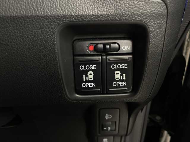 ホンダ Ｎ ＢＯＸ G Lパッケージ 新潟県 2014(平26)年 14.6万km スマートブラック 4WD/純正ナビ/　　フルセグ/CD/DVD/BT/バックカメラ/両側パワースライドドア/純正14インチアルミホイール/ステアリングスイッチ/アイドリングストップ/スマートキー/ETC