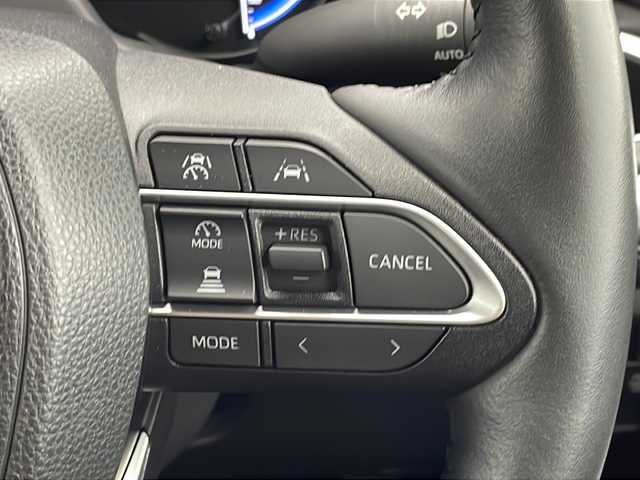 トヨタ ヴォクシー ハイブリッド S－Z 千葉県 2022(令4)年 2.5万km ホワイトパールクリスタルシャイン 純正ナビ/　CD/DVD/Bluetooth/フルセグTV/　Apple car play/Android Auto/純正14インチフリップダウンモニター/トヨタセーフティセンス/レーダークルーズコントロール/レーンキープアシスト/衝突軽減ブレーキ/クリアランスソナー/先行車発進警報/ロードサインアシスト/ブラインドスポットモニター/全方位カメラ/パーキングアシスト/電動パーキング/オートホールド/オートハイビーム/両側パワスラ/前席シートヒーター/ハーフレザーシート/１００V充電/LEDライト/ビルトインETC2.0/エレクトロシフト/フロアマット