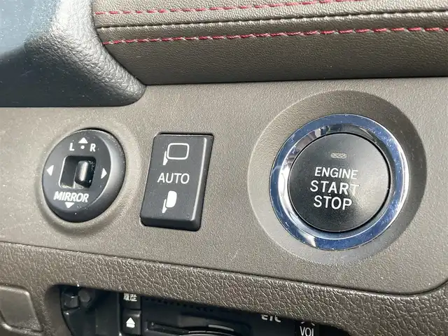 トヨタ クラウン アスリート 愛媛県 2011(平23)年 6.3万km ブラック メーカーオプションHDDナビ/・CD/DVD/フルセグTV/MSV/・バックカメラ/クルーズコントロール/ビルトインETC/前座席パワーシート/社外レーダー/HIDオートライト/プッシュスタート/・スペアキー/SPORT/SNOW/ECOMODE/取扱説明書/保証書