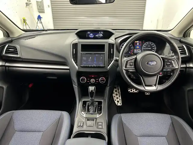 スバル ＸＶ ハイブリッド アドバンス 三重県 2022(令4)年 4.9万km アイスシルバーメタリック /社外ナビ//フルセグ/Bluetooth/CD/DVD/AM/FM//パドルシフト//レーダークルーズコントロール//前席シートヒーター//前席パワーシート//電動パーキング//ステアリングスイッチ//LEDヘッドライト//社外アルミ