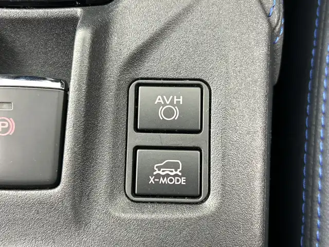 スバル ＸＶ ハイブリッド アドバンス 三重県 2022(令4)年 4.9万km アイスシルバーメタリック /社外ナビ//フルセグ/Bluetooth/CD/DVD/AM/FM//パドルシフト//レーダークルーズコントロール//前席シートヒーター//前席パワーシート//電動パーキング//ステアリングスイッチ//LEDヘッドライト//社外アルミ