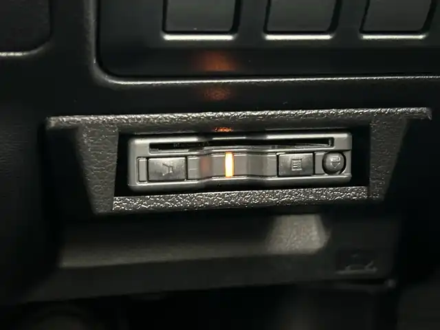 スバル ＸＶ ハイブリッド アドバンス 三重県 2022(令4)年 4.9万km アイスシルバーメタリック /社外ナビ//フルセグ/Bluetooth/CD/DVD/AM/FM//パドルシフト//レーダークルーズコントロール//前席シートヒーター//前席パワーシート//電動パーキング//ステアリングスイッチ//LEDヘッドライト//社外アルミ