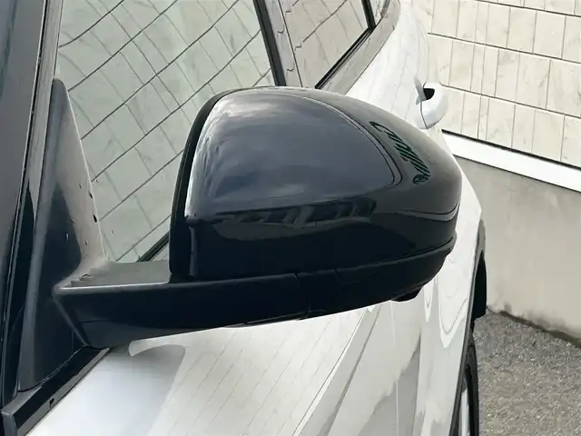 ランドローバー レンジローバーイヴォーク SEプラス 山形県 2016(平28)年 4万km フジホワイト ４WD/純正ナビ/FM/AM/Bluetooth/バックカメラ/MERIDIANサウンド/クルーズコントロール/パドルシフト/アイドリングストップ/横滑り防止装置/電動パーキングブレーキ/プッシュスタート/シートヒータ/フォグランプ/AUTOライト/USB端子/ETC