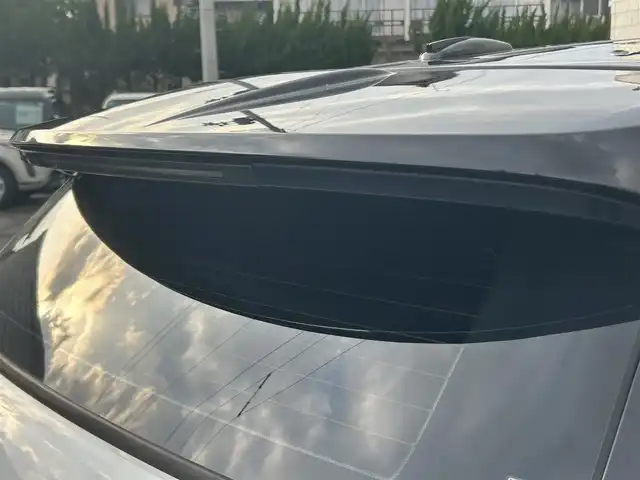 ランドローバー レンジローバーイヴォーク SEプラス 山形県 2016(平28)年 4万km フジホワイト ４WD/純正ナビ/FM/AM/Bluetooth/バックカメラ/MERIDIANサウンド/クルーズコントロール/パドルシフト/アイドリングストップ/横滑り防止装置/電動パーキングブレーキ/プッシュスタート/シートヒータ/フォグランプ/AUTOライト/USB端子/ETC