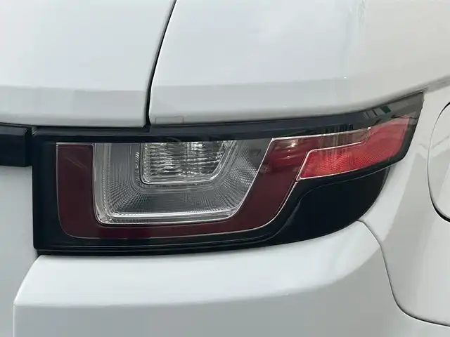 ランドローバー レンジローバーイヴォーク SEプラス 山形県 2016(平28)年 4万km フジホワイト ４WD/純正ナビ/FM/AM/Bluetooth/バックカメラ/MERIDIANサウンド/クルーズコントロール/パドルシフト/アイドリングストップ/横滑り防止装置/電動パーキングブレーキ/プッシュスタート/シートヒータ/フォグランプ/AUTOライト/USB端子/ETC