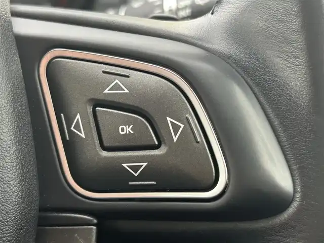 ランドローバー レンジローバーイヴォーク SEプラス 山形県 2016(平28)年 4万km フジホワイト ４WD/純正ナビ/FM/AM/Bluetooth/バックカメラ/MERIDIANサウンド/クルーズコントロール/パドルシフト/アイドリングストップ/横滑り防止装置/電動パーキングブレーキ/プッシュスタート/シートヒータ/フォグランプ/AUTOライト/USB端子/ETC