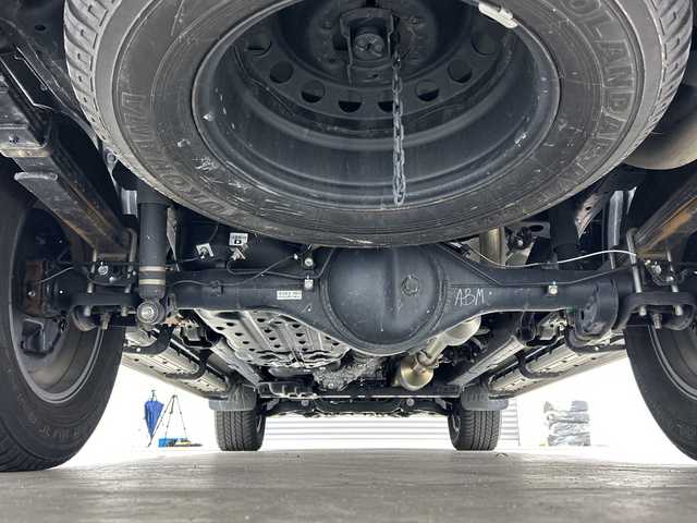 トヨタ ハイラックス Z 三重県 2021(令3)年 3.4万km オキサイドブロンズM /禁煙車//純正7型ナビ/　フルセグTV/Bluetooth/HDMI//バックカメラ//トノカバー//レーダークルーズコントロール//フォグライト//純正アルミホイール//衝突軽減ブレーキシステム//オートライト//プッシュスタート//ETC//スマートキー//センターデフロック//ダウンヒルアシストコントロール//純正LEDヘッドライト//前後ドラレコ//コーナーセンサー//アイドリングストップ