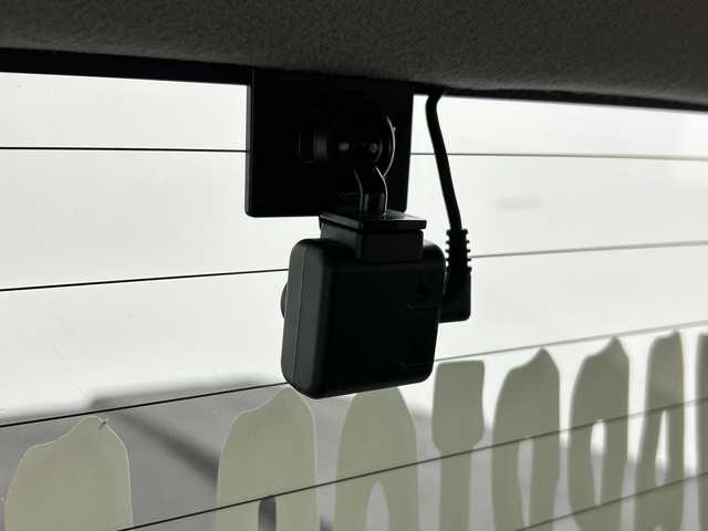 トヨタ ハイラックス Z 三重県 2021(令3)年 3.4万km オキサイドブロンズM /禁煙車//純正7型ナビ/　フルセグTV/Bluetooth/HDMI//バックカメラ//トノカバー//レーダークルーズコントロール//フォグライト//純正アルミホイール//衝突軽減ブレーキシステム//オートライト//プッシュスタート//ETC//スマートキー//センターデフロック//ダウンヒルアシストコントロール//純正LEDヘッドライト//前後ドラレコ//コーナーセンサー//アイドリングストップ