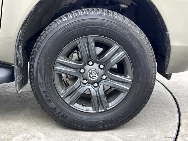 トヨタ ハイラックス Z 三重県 2021(令3)年 3.4万km オキサイドブロンズM /禁煙車//純正7型ナビ/　フルセグTV/Bluetooth/HDMI//バックカメラ//トノカバー//レーダークルーズコントロール//フォグライト//純正アルミホイール//衝突軽減ブレーキシステム//オートライト//プッシュスタート//ETC//スマートキー//センターデフロック//ダウンヒルアシストコントロール//純正LEDヘッドライト//前後ドラレコ//コーナーセンサー//アイドリングストップ