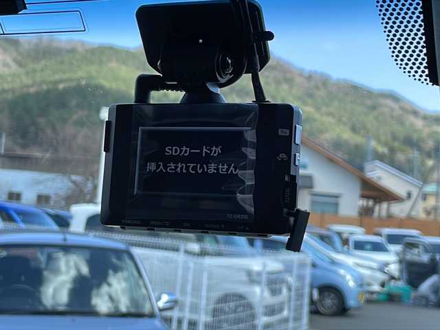 トヨタ ランドクルーザー AX 山梨県 2024(令6)年 0.1万km ベージュ ワンオーナー/純正ナビ/ワンセグTV/純正CD/DVD/Bluetooth/バックカメラ/セーフティセンス/デフロック/オートハイビーム/クルーズコントロール/ドライブレコーダー/純正16インチAW/キーレス/スペアキー/保証書/取説