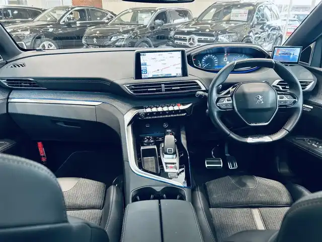 プジョー ３００８ GT ブルー HDi 大阪府 2020(令2)年 3.6万km BLANC NACRE サンルーフ/ハーフレザー/Dメモリ付きパワーシート/シートヒーター/純正ナビ/TV/バックカメラ/applecarplay/フロント・サイドカメラ/純正18インチAW/LEDヘッドライト/ブラインドスポット/電動リアゲート/ETC/ドラレコ/レーダー探知機/ACC/ワイヤレス充電