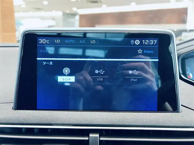 プジョー ３００８ GT ブルー HDi 大阪府 2020(令2)年 3.6万km BLANC NACRE サンルーフ/ハーフレザー/Dメモリ付きパワーシート/シートヒーター/純正ナビ/TV/バックカメラ/applecarplay/フロント・サイドカメラ/純正18インチAW/LEDヘッドライト/ブラインドスポット/電動リアゲート/ETC/ドラレコ/レーダー探知機/ACC/ワイヤレス充電