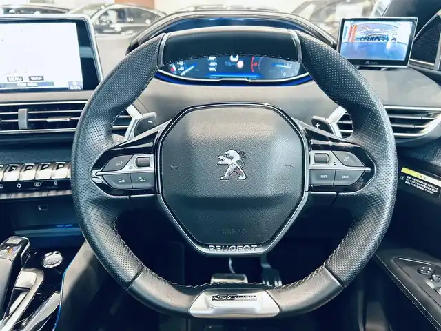 プジョー ３００８ GT ブルー HDi 大阪府 2020(令2)年 3.6万km BLANC NACRE サンルーフ/ハーフレザー/Dメモリ付きパワーシート/シートヒーター/純正ナビ/TV/バックカメラ/applecarplay/フロント・サイドカメラ/純正18インチAW/LEDヘッドライト/ブラインドスポット/電動リアゲート/ETC/ドラレコ/レーダー探知機/ACC/ワイヤレス充電