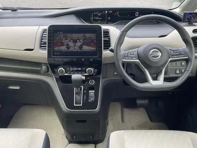 日産 セレナ ハイウェイスター V 鳥取県 2020(令2)年 2万km カシミヤグレージュ プロパイロット/セーフティパックB/純正10型ナビ/・フルセグ/・CD/DVD/Blu-ray/・Bluetooth/全方位モニター/純正フリップダウンモニター/ハンズフリー両側電動スライドドア/スマートキー/プッシュスタート/ETC/前席シートヒーター/ハンドルヒーター/純正エアロ/純正16AW/LEDヘッドライト/LEDフォグ/オートライト/ABS/W&サイドエアバック/カーテンエアバック