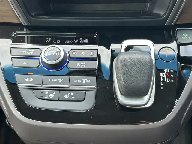 ホンダ フリード ハイブリット G ホンダセンシング 兵庫県 2020(令2)年 3.1万km スーパープラチナグレーメタリック ワンオーナー /純正9インチナビ/CD/DVD/DTV/Bluetooth/USB/バックカメラ/レーダークルーズコントロール/両側パワースライドドア /シートヒーター /LEDオートライト/ステアリングスイッチ/純正ホイール付きスタッドレス積込/ビルトインETC/前後ドライブレコーダー/スマートキー/スペアキー /プッシュスタート /純正フロアマット/ドアバイザー/電動格納ミラー/フロントワイパーデアイサー