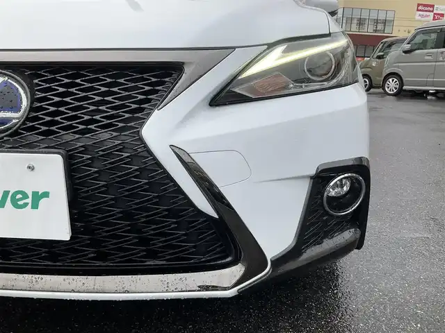 レクサス ＣＴ 200h Fスポーツ 滋賀県 2017(平29)年 7.2万km ブラック/ホワイトノーヴァガラスフレーク 車検8年9月まで/純正SD10.3インチナビ/・Bluetooth・フルセグ・バックモニター/サンルーフ/パワーシート（運転席&助手席）/シートヒーター/ブラックルーフ/リアスポイラー/LEDヘッドライト/LEDフォグ/セーフティーシステムプラス/・プリクラッシュセーフティーシステム/・LDA/・レーダークルーズコントロール/・オートマチックハイビーム/オプティトロンメーター4.2インチカラーマルチインフォメーションディスプレイ/取説・保証書・スペアキー