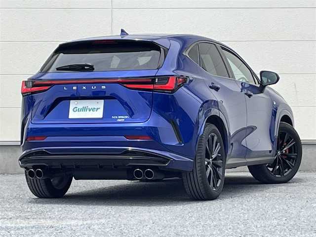 レクサス ＮＸ 350h Fスポーツ 茨城県 2023(令5)年 0.6万km ヒートブルーコントラストレイヤリング 純正14インチメーカーナビ（フルセグTV・AM・FM/BT)/パノラミックビューモニター/レーダークルーズコントロール/ブラインドスポットモニター/レザーシート（赤）/ヘッドアップディスプレイ/メモリー付きパワーシート/シートヒーター/電動リアゲート/ＦＳＰＯＲＴ専用オレンジキャリパー/ビルトインETC/USB入力端子/エンジンスタートボタン/純正20インチアルミホイール/コーナーセンサー(前後）/横滑り防止装置/レーンキープアシスト/カーテンエアバック/オートライト/オートマチックハイビーム