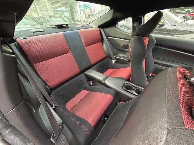 トヨタ ８６ GT 埼玉県 2013(平25)年 7.9万km サテンホワイトパール 純正SDナビ/TRDエアロ/バックカメラ/ETC/横滑り防止装置/スマートキー/プッシュスタート