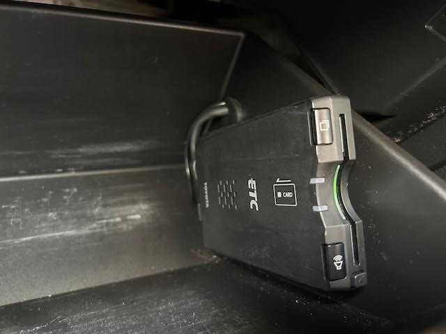 トヨタ ８６ GT 埼玉県 2013(平25)年 7.9万km サテンホワイトパール 純正SDナビ/TRDエアロ/バックカメラ/ETC/横滑り防止装置/スマートキー/プッシュスタート