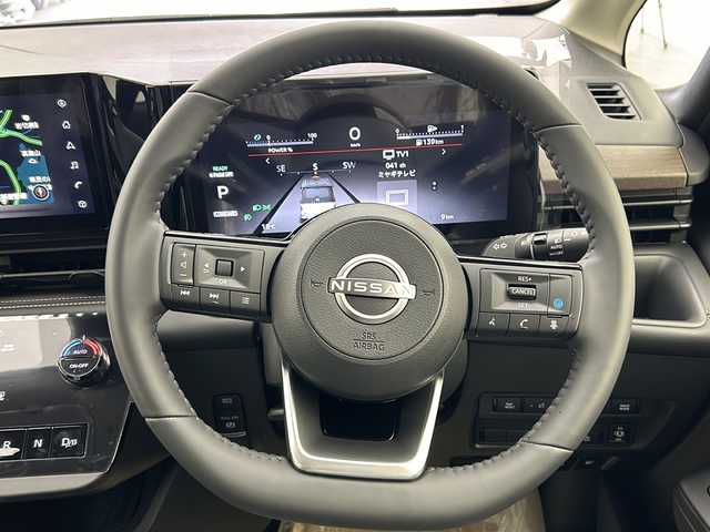日産 セレナ e－パワー ハイウェイスター V 宮城県 2025(令7)年 0.1千km プリズムホワイト 登録済み未使用車/両側パワースライドドア/オートスライドドア/純正ナビ/(AM/FM/TV/BT/USB/HDMI)/全方位カメラ/ETC/プロパイロット/レーダークルーズコントロール/デジタルインナーミラー/置くだけ充電/プッシュスタート/スマートキー/スペアキー/オートライト/LEDヘッドライト/フォグランプ/純正16インチアルミホイール