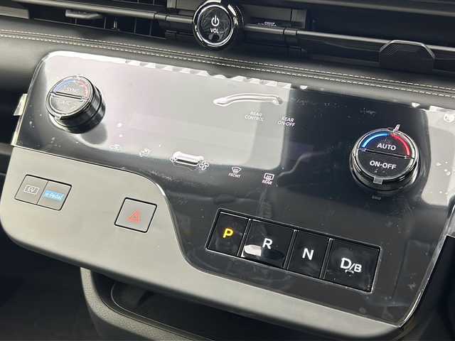 日産 セレナ e－パワー ハイウェイスター V 宮城県 2025(令7)年 0.1千km プリズムホワイト 登録済み未使用車/両側パワースライドドア/オートスライドドア/純正ナビ/(AM/FM/TV/BT/USB/HDMI)/全方位カメラ/ETC/プロパイロット/レーダークルーズコントロール/デジタルインナーミラー/置くだけ充電/プッシュスタート/スマートキー/スペアキー/オートライト/LEDヘッドライト/フォグランプ/純正16インチアルミホイール