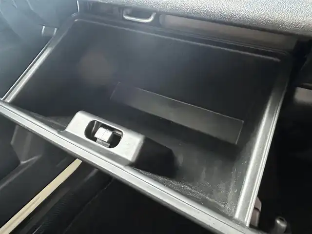 スズキ ジムニー XC 群馬県 2021(令3)年 2.2万km シフォンアイボリーM ワンオーナー/5F/4WD/ALPINEナビ/　(TV/BT/AM/FM/CD/DVD/SD/USB/HDMI)/社外ショックアブソーバー/バックカメラ/スズキセーフティーサポート/デュアルセンサーブレーキサポート/車線逸脱警報機能/先行車発進お知らせ機能/ふらつき警報/横滑り防止機能/クルーズコントロール/ダウンヒルアシストコントロール/ヒーテッドドアミラー/AUTOライト/AUTOハイビーム/純正マッドフラップ/スズキエンブレムグリル/純正フロアマット/純正ドアバイザー/ETC/前後ドライブレコーダー/前席シートヒーター/ステアリングリモコン/保証書/取扱説明書/スペアキー1