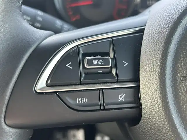 スズキ ジムニー XC 群馬県 2021(令3)年 2.2万km シフォンアイボリーM ワンオーナー/5F/4WD/ALPINEナビ/　(TV/BT/AM/FM/CD/DVD/SD/USB/HDMI)/社外ショックアブソーバー/バックカメラ/スズキセーフティーサポート/デュアルセンサーブレーキサポート/車線逸脱警報機能/先行車発進お知らせ機能/ふらつき警報/横滑り防止機能/クルーズコントロール/ダウンヒルアシストコントロール/ヒーテッドドアミラー/AUTOライト/AUTOハイビーム/純正マッドフラップ/スズキエンブレムグリル/純正フロアマット/純正ドアバイザー/ETC/前後ドライブレコーダー/前席シートヒーター/ステアリングリモコン/保証書/取扱説明書/スペアキー1