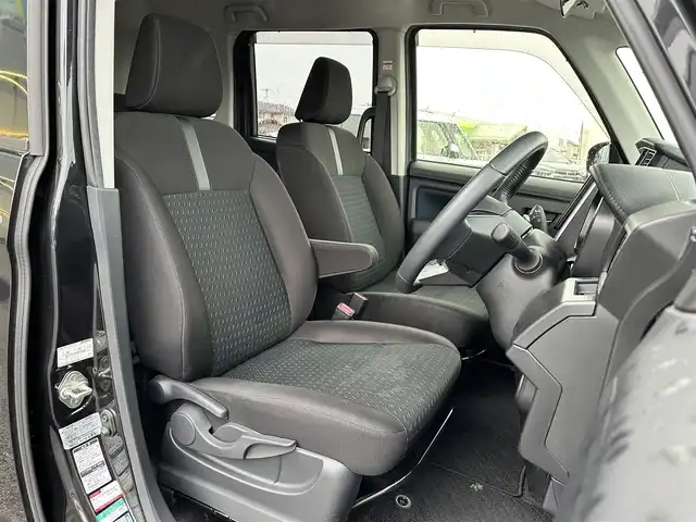 トヨタ ルーミー カスタムG 島根県 2021(令3)年 8.4万km ブラックマイカメタリック 登録時走行距離 83650Km/取扱説明書【車両/ナビ】/保証書/純正9インチディスプレイオーディオ/バックカメラ/両側パワースライドドア/レーダークルーズコントロール/コーナーセンサー/シートヒーター/オートライト/プッシュスタート/純正14インチアルミ