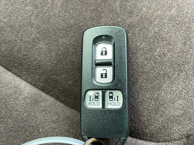 ホンダ Ｎ ＢＯＸ G･L ホンダセンシング カッパーブラウンスタイル 千葉県 2019(平31)年 1.7万km プラチナホワイトパール ナビ　ＶＸＭ－１９４Ｃｉ　バックカメラ　ＣＤ　ＵＳＢ　Ｂｔ　ＥＴＣ　追従型クルーズコントロール　純正フロアマット　スペアキー　ドアバイザー　電動格納ミラー　両側パワースライド LEDライト