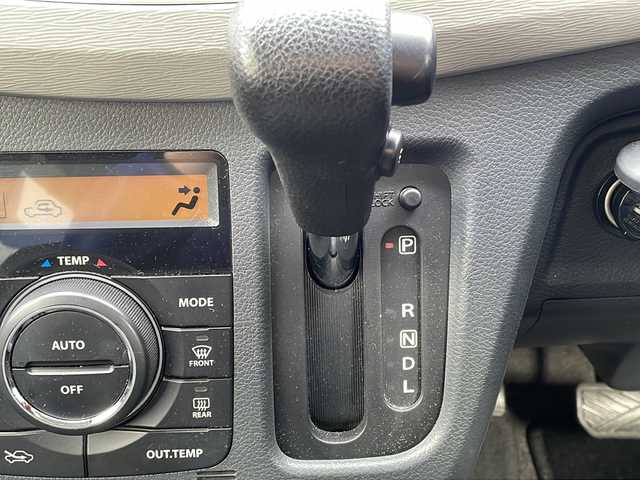 スズキ ワゴンＲ FX 福井県 2014(平26)年 8.7万km フィズブルーパールメタリック (株)IDOMが運営する【じしゃロン福井店】の自社ローン対象車両になります。こちらは現金またはオートローンご利用時の価格です。自社ローンご希望の方は別途その旨お申付け下さい/社外メモリナビ(AVIC-RZ33) CD/DVD/ワンセグ/運転席シートヒーター/オートエアコン/社外フロアマット