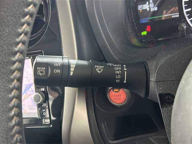 日産 ノート e－パワー X モード・プレミア 広島県 2017(平29)年 6.8万km ダークメタルグレー 禁煙車/純正ナビ/（Bluetooth/SD/CD/DVD/AUX/フルセグTV)/バックカメラ/前方ドライブレコーダー/ETC/純正15インチアルミホイール/純正フロアマット/純正ドアバイザー/LEDヘッドライト/フォグランプ/オートライト/横滑り防止装置/衝突被害軽減ブレーキ/レーンキープアシスト/スマートキー/プッシュスタート