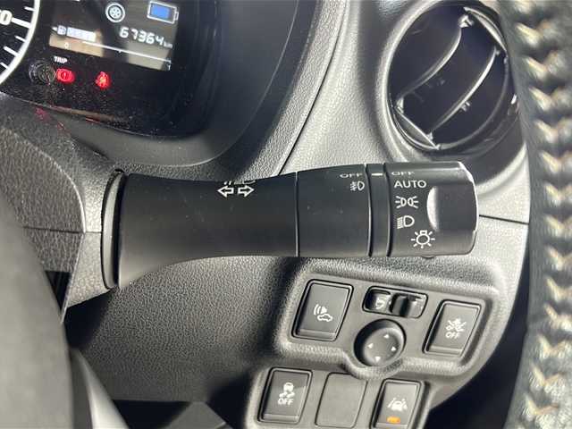 日産 ノート e－パワー X モード・プレミア 広島県 2017(平29)年 6.8万km ダークメタルグレー 禁煙車/純正ナビ/（Bluetooth/SD/CD/DVD/AUX/フルセグTV)/バックカメラ/前方ドライブレコーダー/ETC/純正15インチアルミホイール/純正フロアマット/純正ドアバイザー/LEDヘッドライト/フォグランプ/オートライト/横滑り防止装置/衝突被害軽減ブレーキ/レーンキープアシスト/スマートキー/プッシュスタート